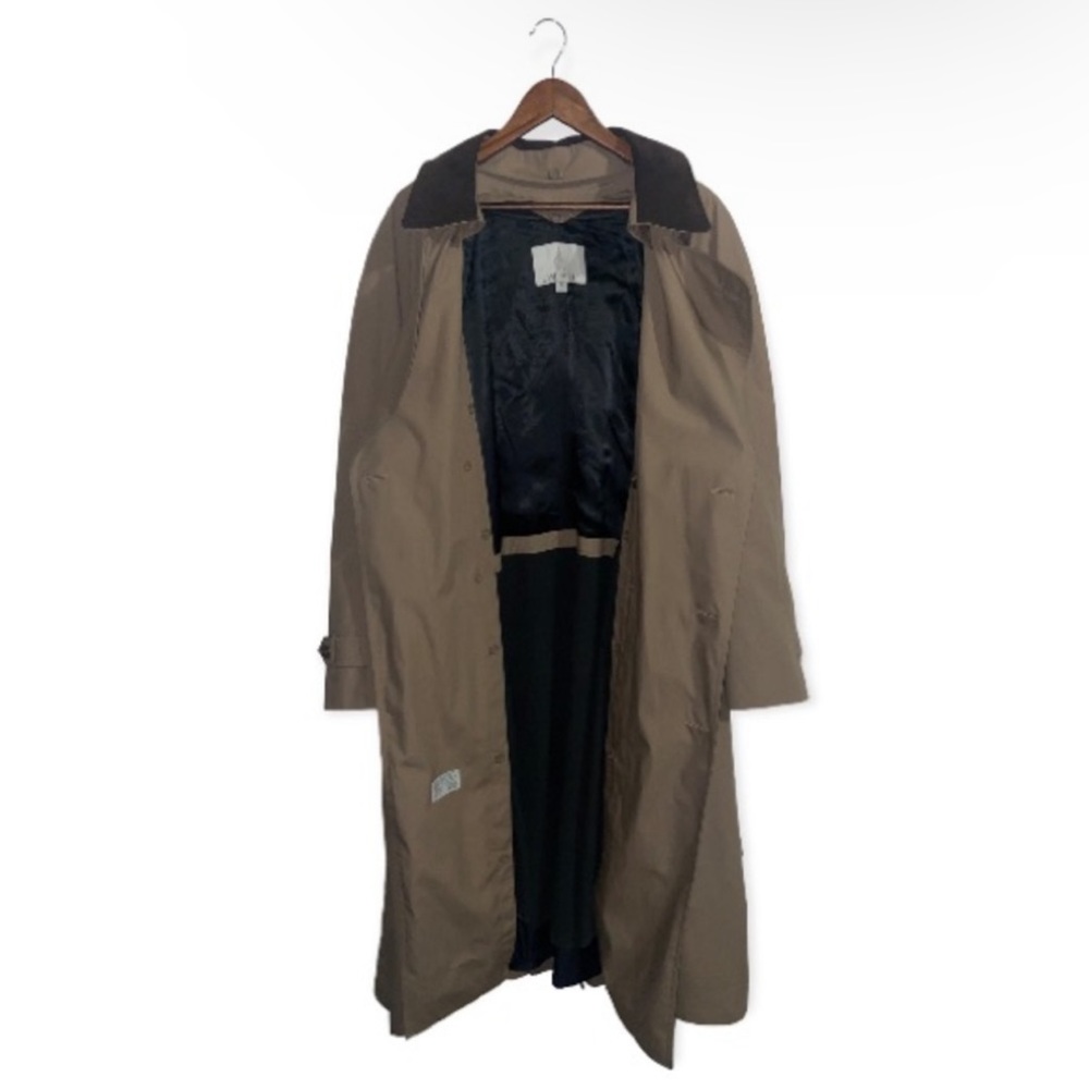 London Fog Trenchcoat - Picture 5 of 14